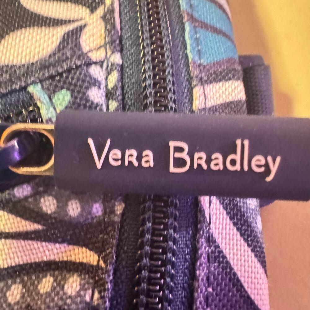 VERA BRADLEY cross Body Bag Blue and White GORGEOUS with adjustable strap - Picture 8 of 8
